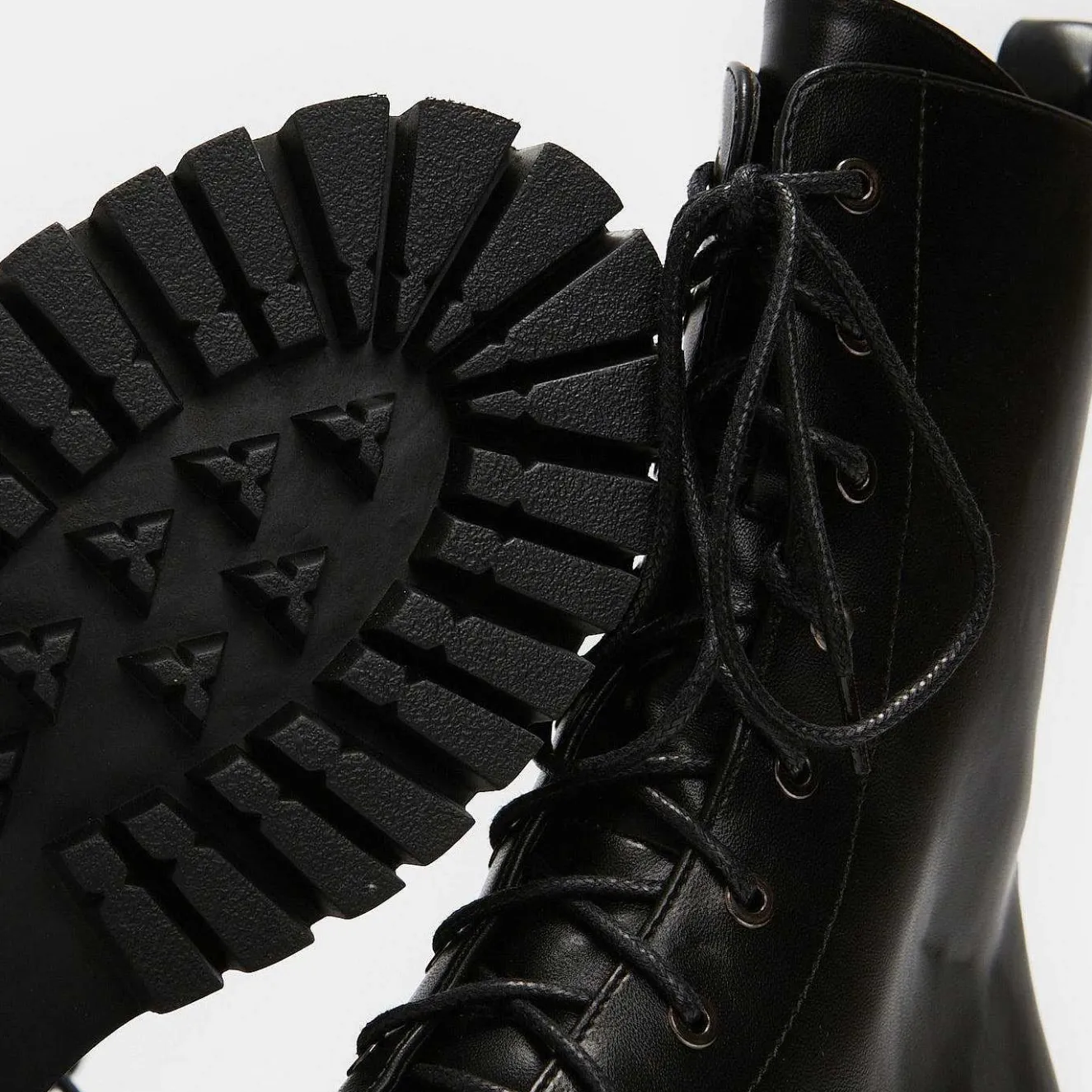 Anchor Black Military Lace Up Boots<KOI footwear