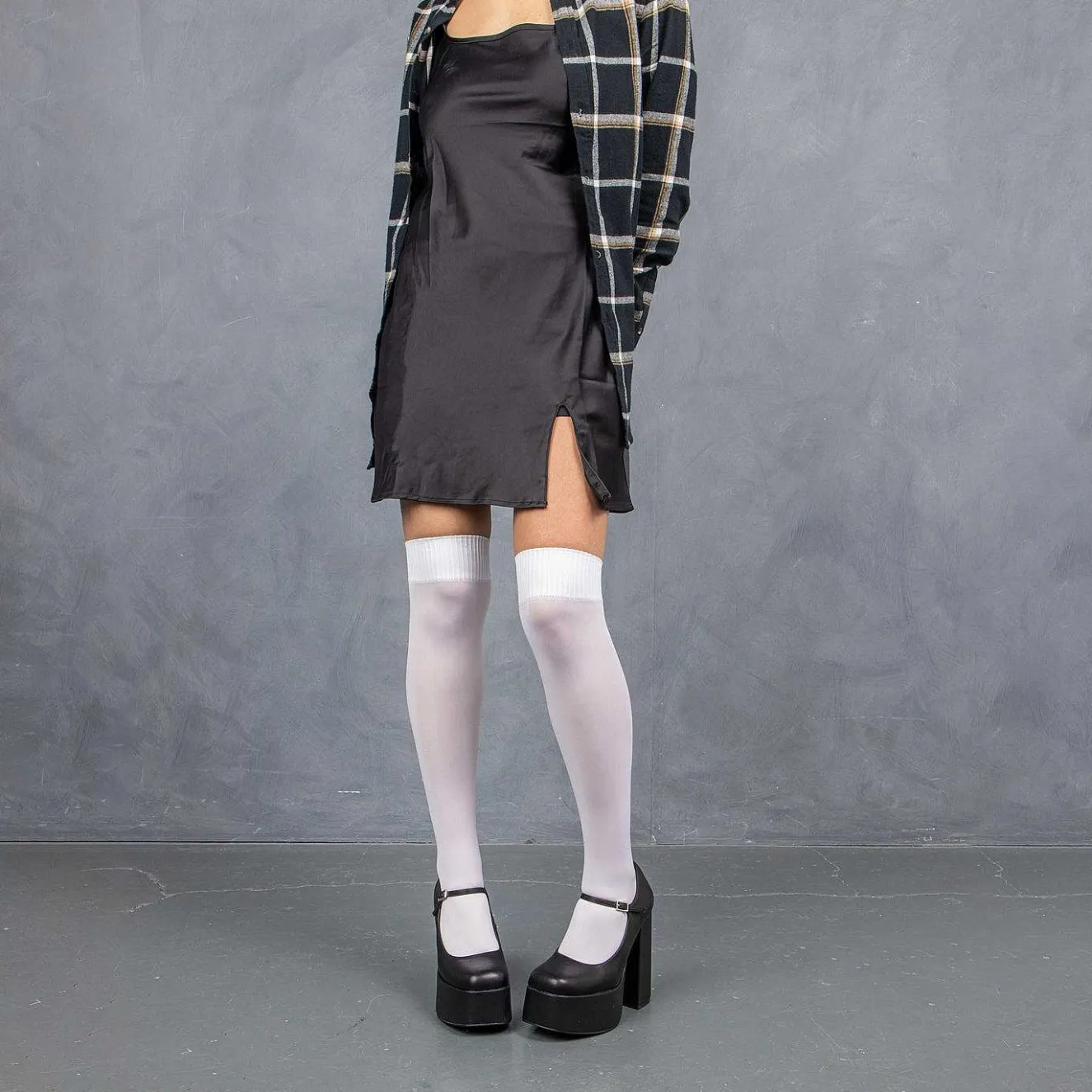 Darkbloom Black Platform Heels<KOI footwear Online