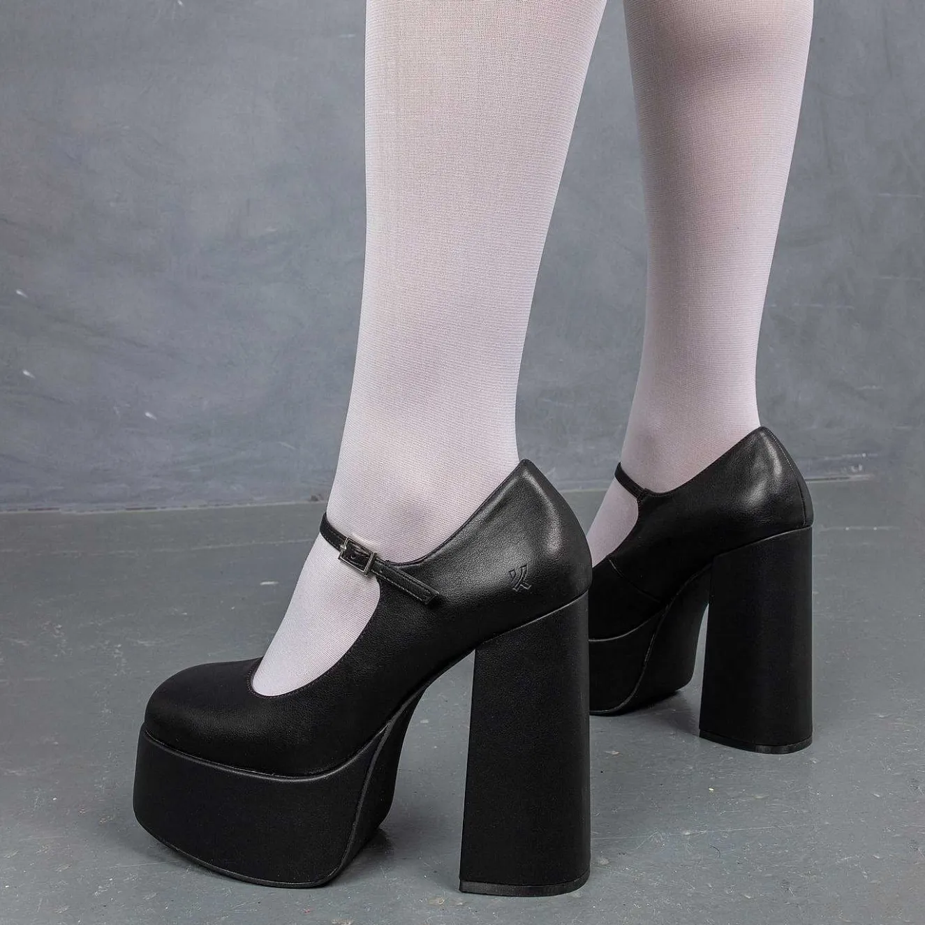 Darkbloom Black Platform Heels<KOI footwear Online
