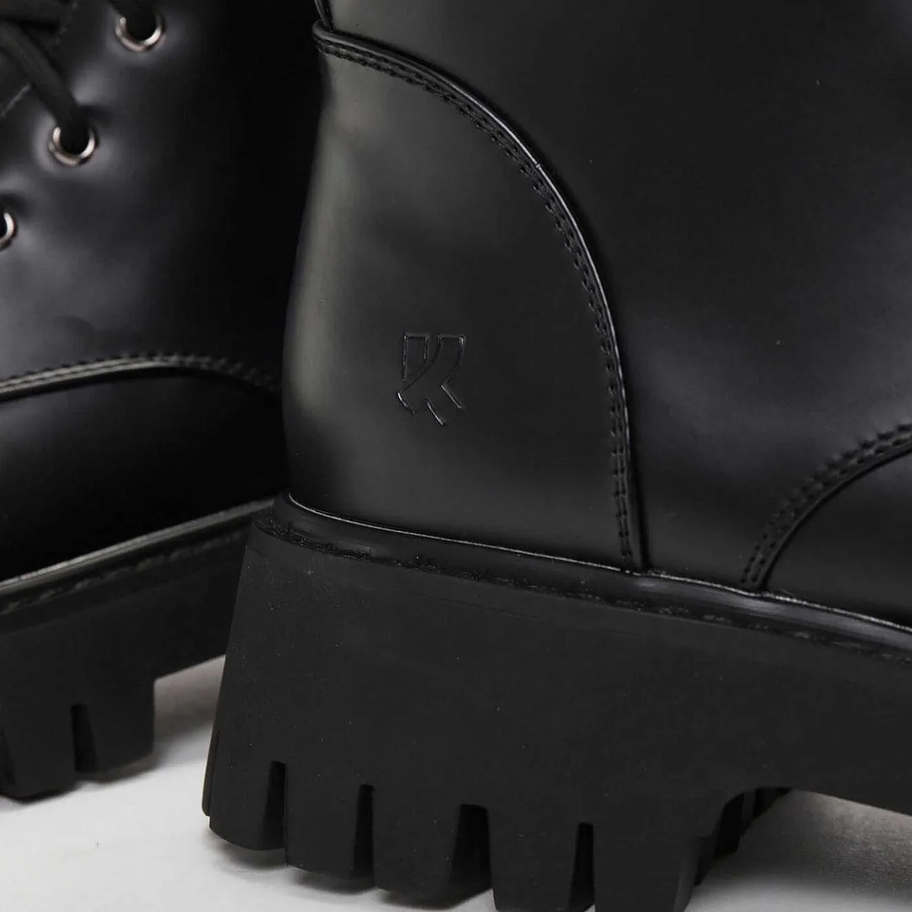 Gimli Men'S Black Square Toe Lace Up Boots<KOI footwear Outlet