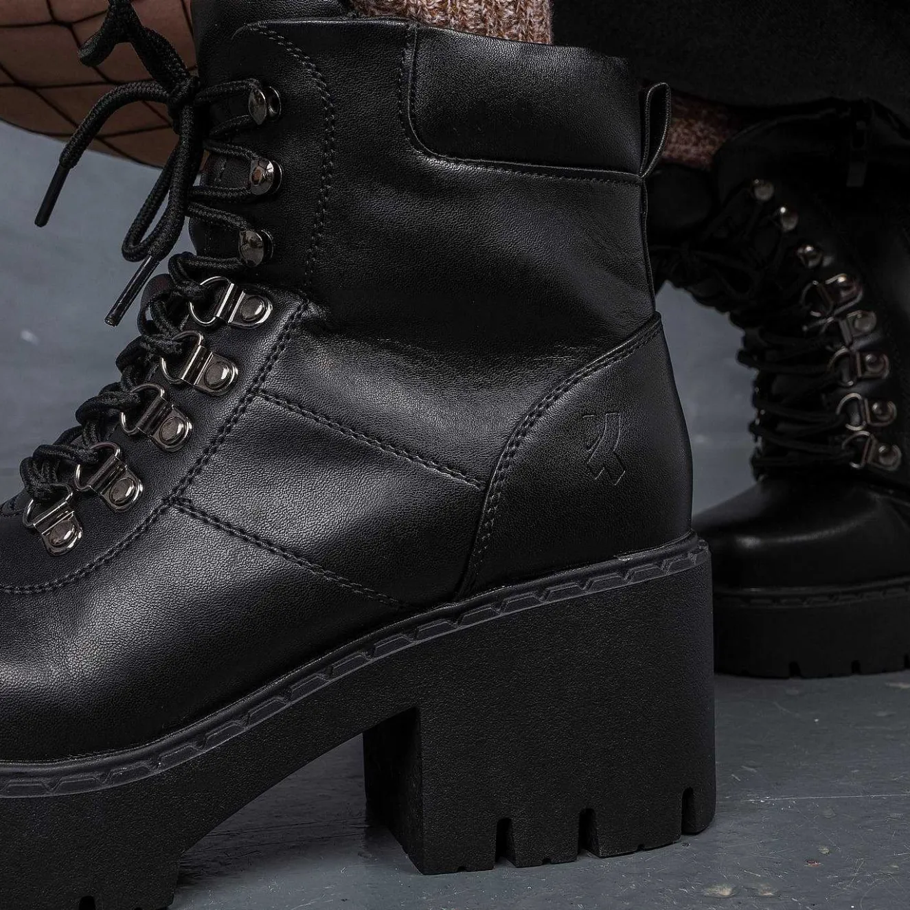 Krait Switch Hiking Boots<KOI footwear Discount